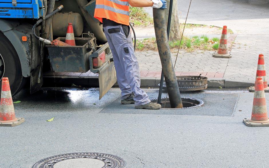 pompe débouchage wc Ris-Orangis